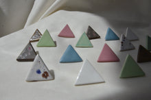 Cargar imagen en el visor de la galería, Triángulo pequeño
